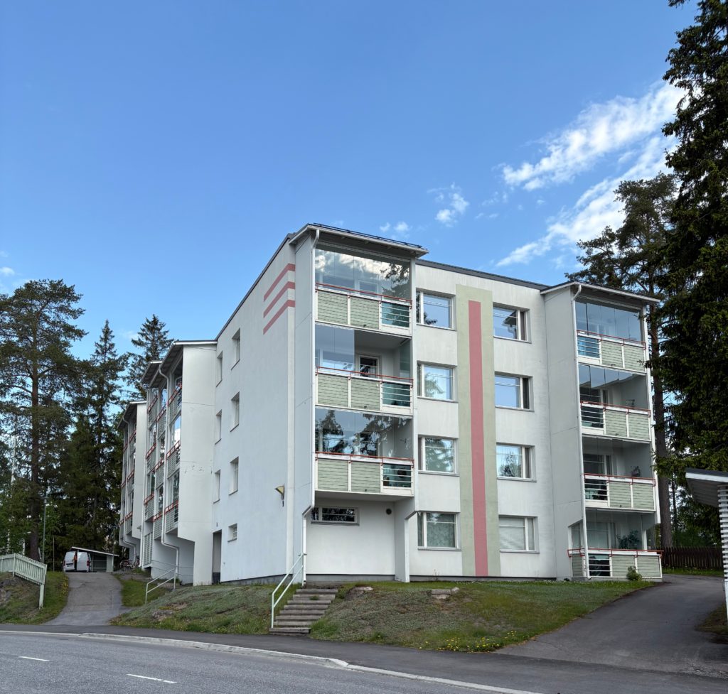Pihlajavedentie 9